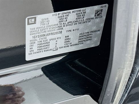 Used 2015 Cadillac Escalade Luxury image 36