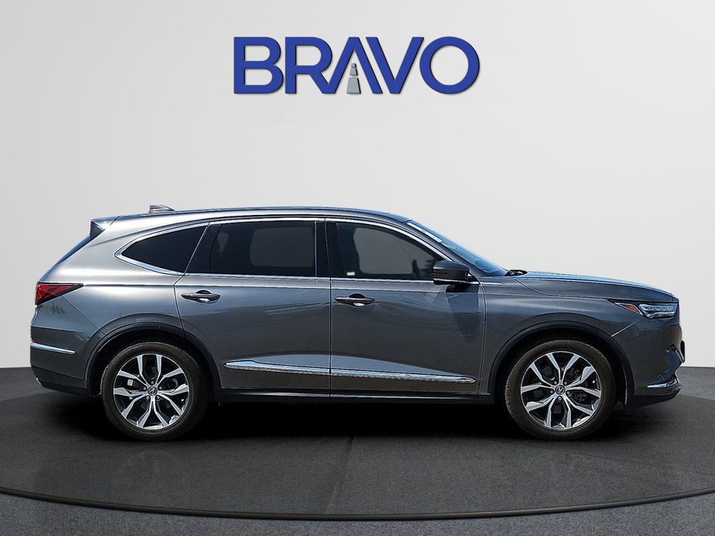 Used 2023 Acura MDX w/ Technology Package FWD image 5