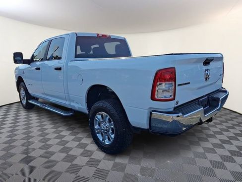 Used 2024 RAM 2500 Big Horn AWD/4WD image 4
