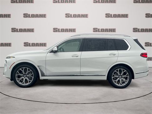 New 2026 BMW X7 xDrive40i w/ Premium Package image 2