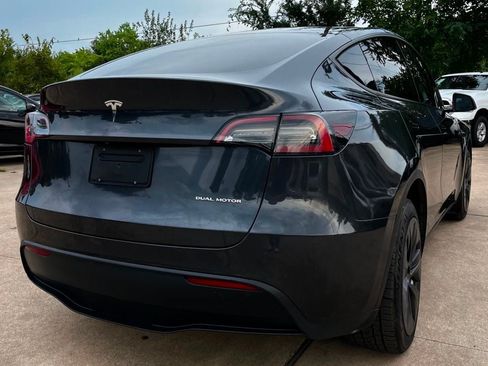 Used 2024 Tesla Model Y Long Range AWD/4WD image 7