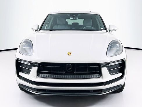 New 2026 Porsche Macan image 6
