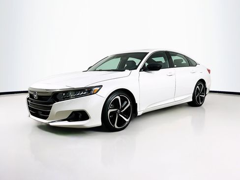 Used 2022 Honda Accord Sport image 3