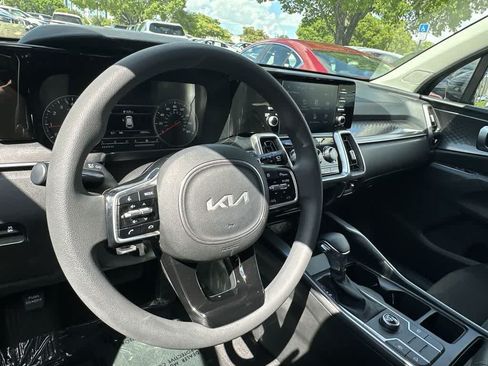 Certified 2023 Kia Sorento LX FWD image 20