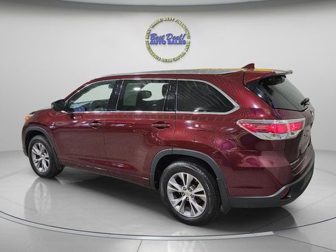 Used 2015 Toyota Highlander XLE image 4