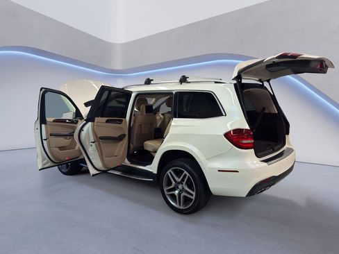 Used 2017 Mercedes-Benz GLS 550 4MATIC image 12