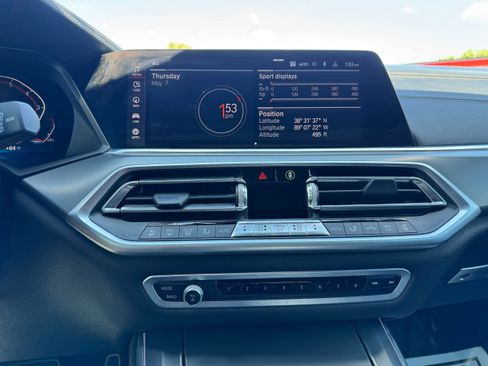 Used 2019 BMW X5 xDrive50i w/ M Sport Package AWD/4WD image 21
