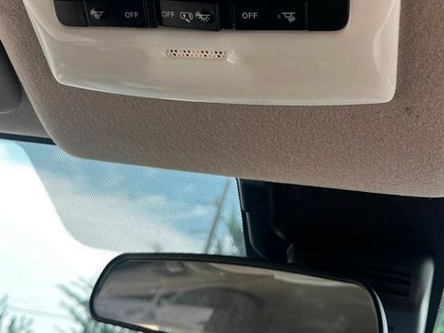 Used 2024 Nissan Versa S w/ Trunk Package FWD image 28