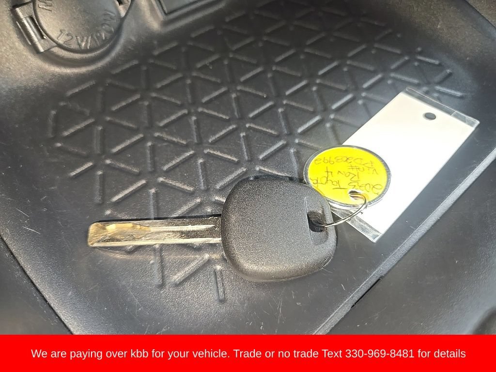 Used 2023 Toyota RAV4 LE AWD/4WD image 37