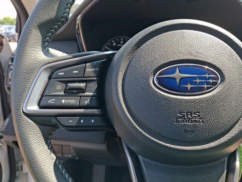 Used 2025 Subaru Outback Premium AWD/4WD image 22