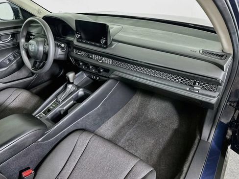 Used 2024 Honda Accord EX image 31