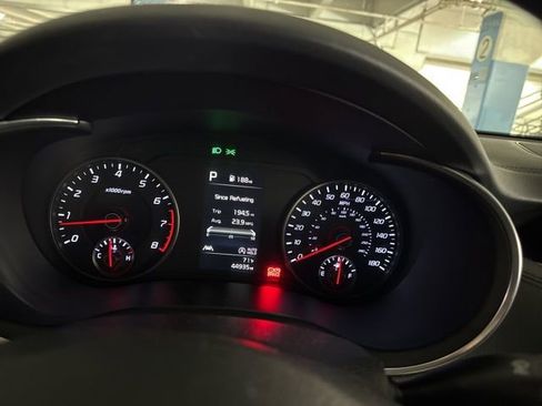 Certified 2022 Kia Stinger GT-Line RWD image 8