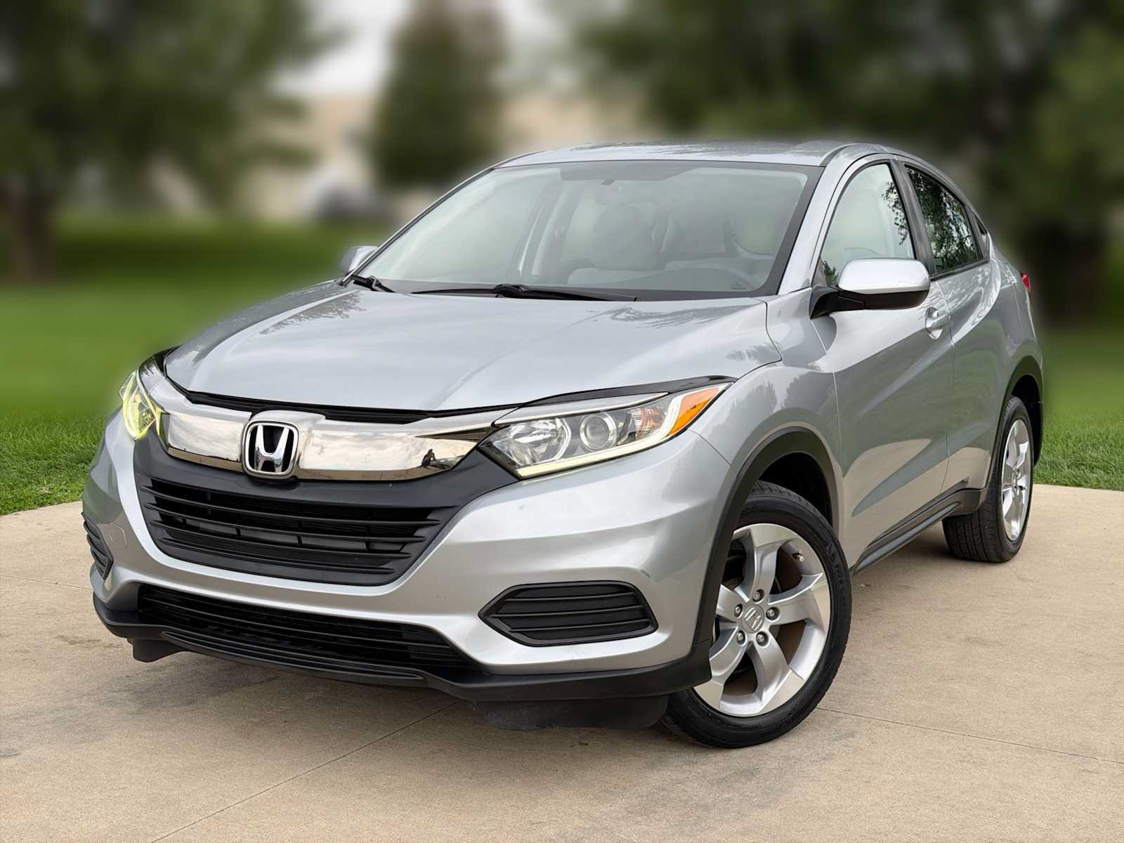Used 2020 Honda HR-V LX image 1