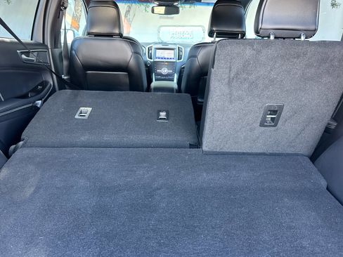 Used 2020 Ford Edge ST image 14