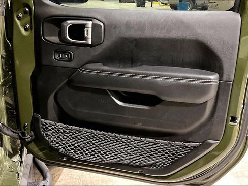 Used 2022 Jeep Wrangler Unlimited Rubicon w/ Cold Weather Group image 20