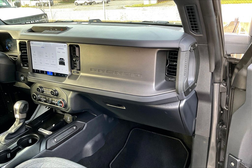Used 2025 Ford Bronco 4-Door AWD/4WD image 15