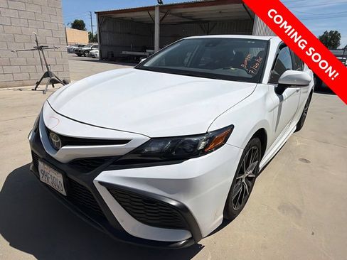 Certified 2023 Toyota Camry SE w/ Convenience Package FWD image 3
