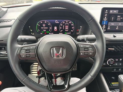 Used 2025 Honda Accord Sport image 21