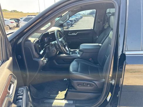 Used 2023 GMC Sierra 1500 SLT AWD/4WD image 19