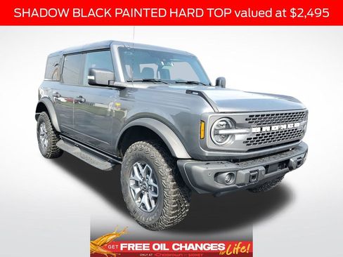 New 2025 Ford Bronco Badlands image 5