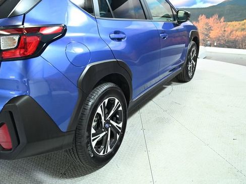 Used 2025 Subaru Crosstrek 2.0i Premium image 9