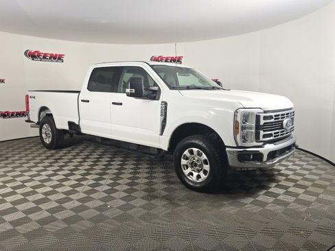 Used 2024 Ford F250 XLT image 1