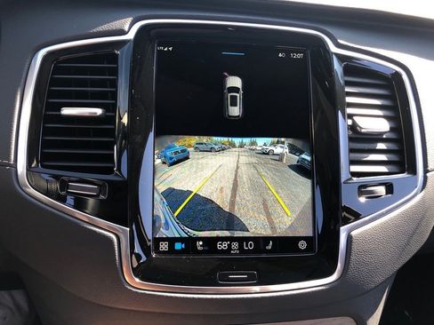 Used 2023 Volvo XC90 B6 Ultimate w/ Protection Package Premier image 29