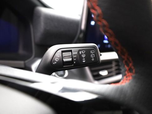 Used 2025 Ford Explorer ST-Line w/ Premium Package image 28