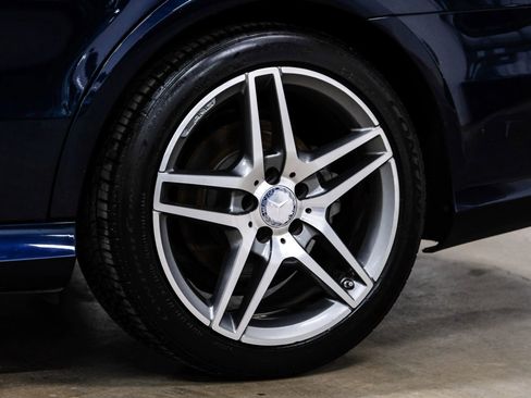 Used 2014 Mercedes-Benz E 350 4MATIC Sedan image 56