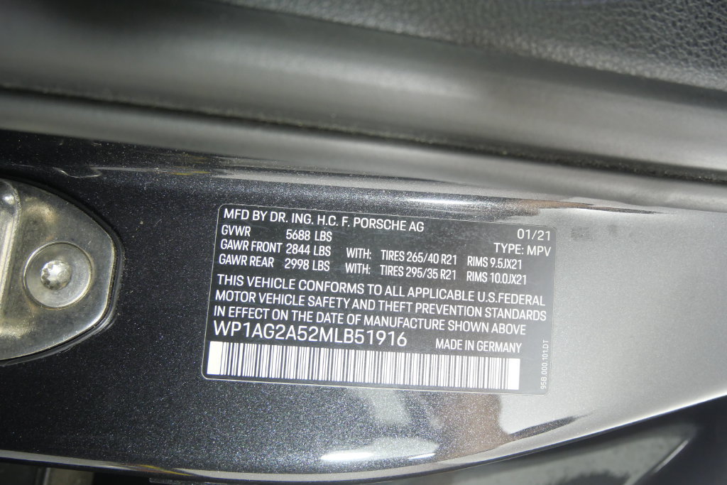 Used 2021 Porsche Macan GTS AWD/4WD image 26