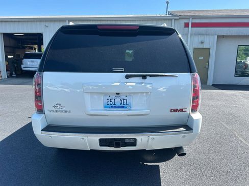 Used 2013 GMC Yukon Denali AWD/4WD image 6