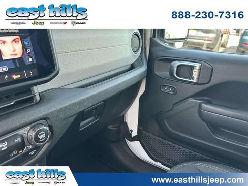 Certified 2025 Jeep Wrangler Unlimited Sport AWD/4WD image 36