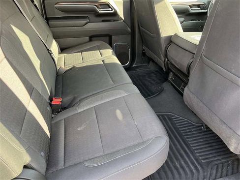 Used 2024 Chevrolet Silverado 2500 LT image 19