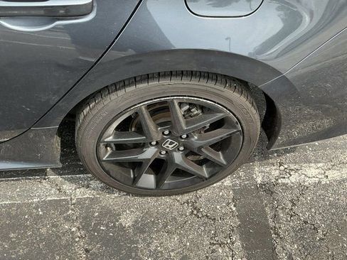Used 2025 Honda Civic Sport image 14
