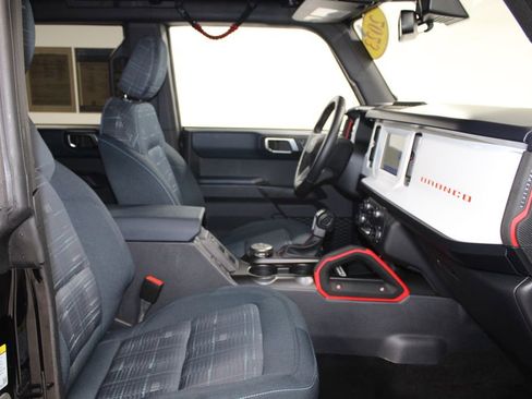 Used 2023 Ford Bronco Heritage Edition AWD/4WD image 24