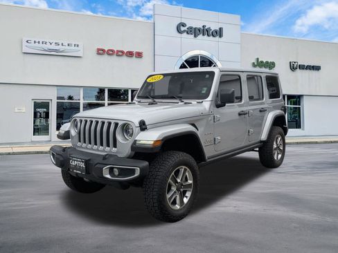Used 2023 Jeep Wrangler Unlimited Sahara w/ Dual Top Group AWD/4WD image 8