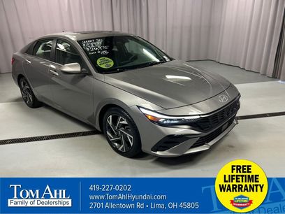 Used 2024 Hyundai Elantra SEL w/ Convenience Package