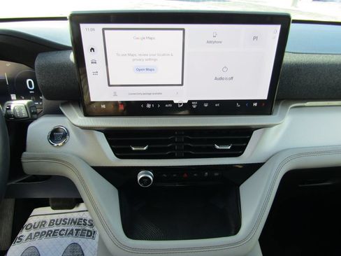 Used 2025 Ford Explorer Active w/ Active Comfort Package AWD/4WD image 13