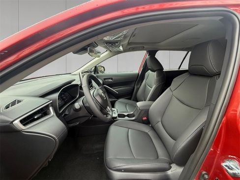 New 2026 Toyota Corolla Cross XLE w/ Convenience Package image 10