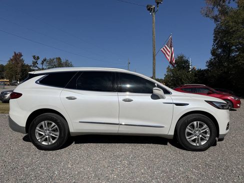 Used 2018 Buick Enclave Essence w/ Trailering Package image 5
