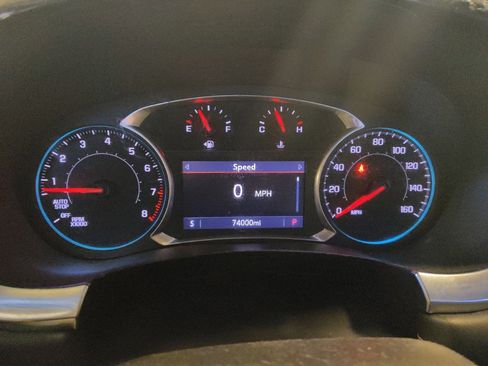 Used 2021 Chevrolet Traverse LT image 23