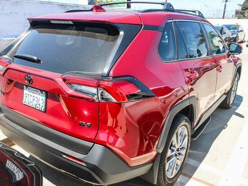 Used 2025 Toyota RAV4 XLE Premium FWD image 15