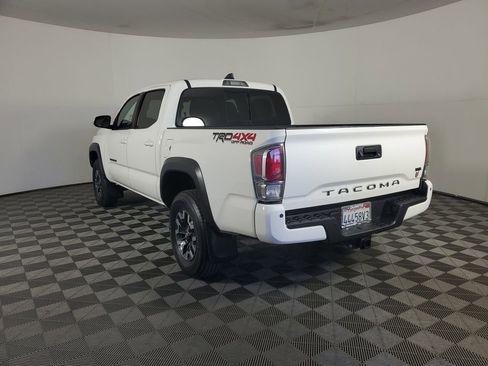 Used 2021 Toyota Tacoma TRD Off-Road image 6