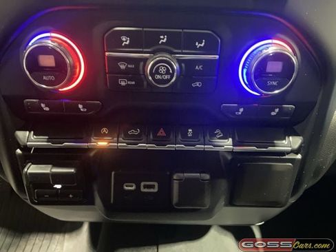Used 2021 Chevrolet Silverado 1500 LT AWD/4WD image 17