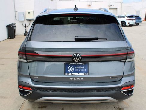 Certified 2025 Volkswagen Taos SE AWD/4WD image 5