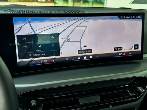 Certified 2025 BMW 230i Coupe image 15