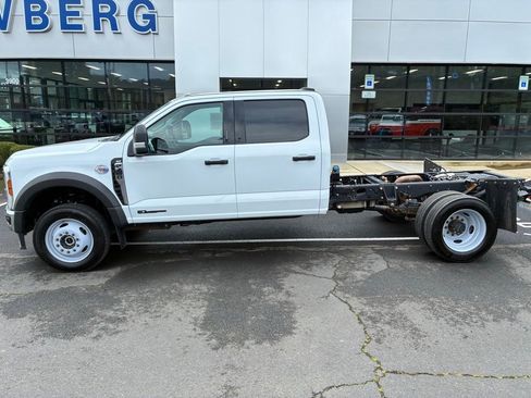 Used 2024 Ford F450 XLT w/ XLT Value Package image 5