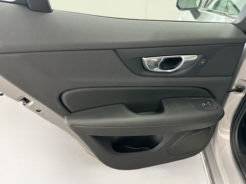 Used 2025 Volvo S60 B5 Core image 28