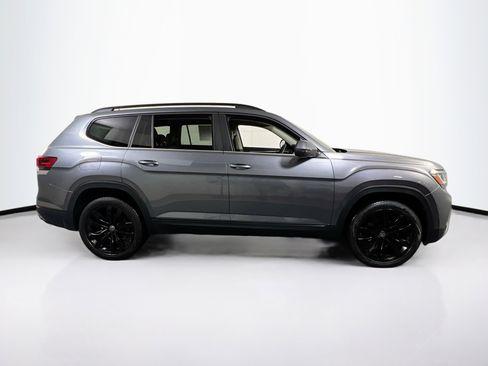 Used 2022 Volkswagen Atlas SE image 4