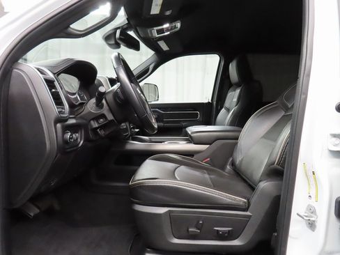 Used 2022 RAM 2500 Laramie w/ Night Edition image 9